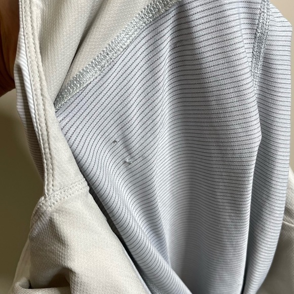 Lululemon Hustle and Bustle Tank Top - Picture 4 of 5